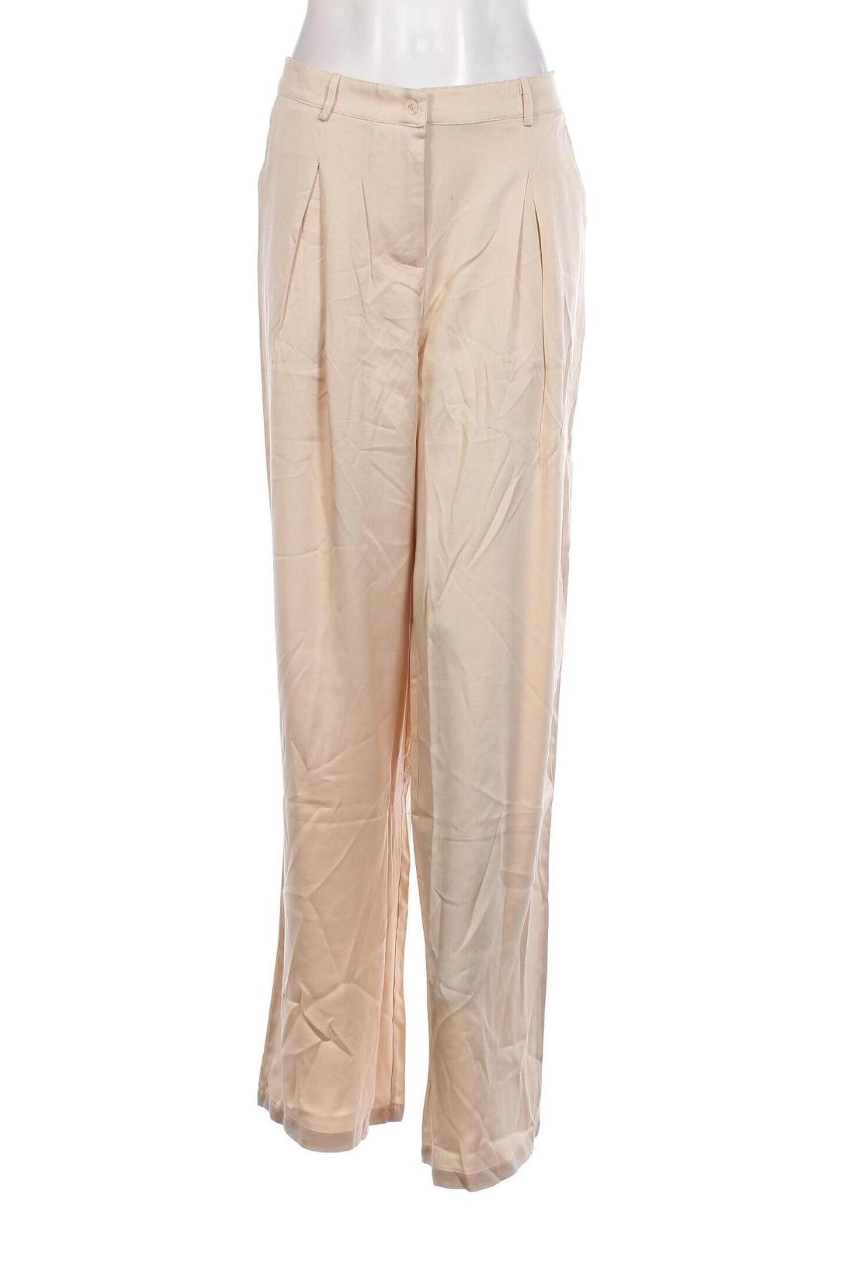 Дамски панталон Answear, Размер M, Цвят Бежов, Цена 34,96 лв.