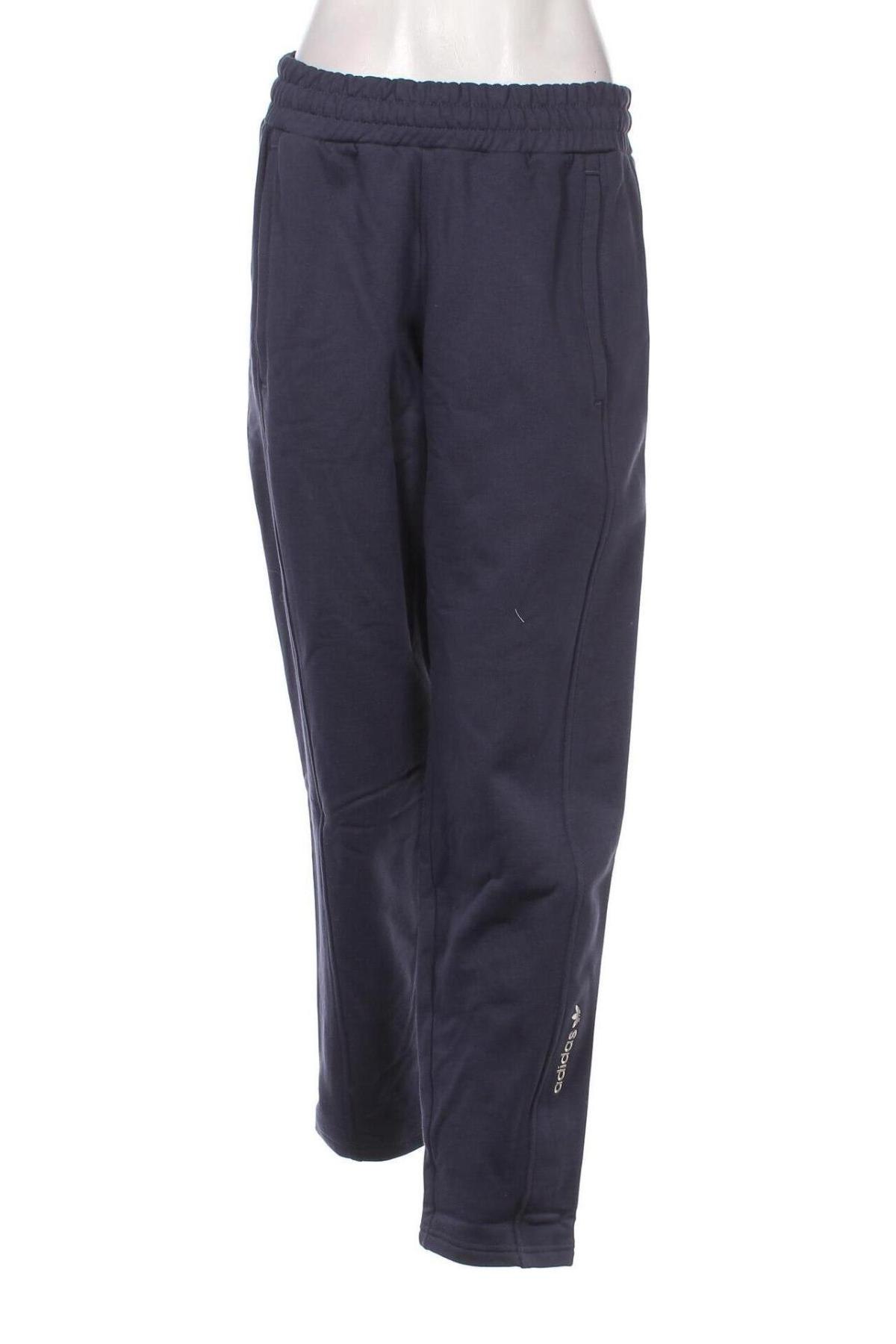 Pantaloni trening de femei Adidas Originals, Mărime M, Culoare Albastru, Preț 165,98 Lei