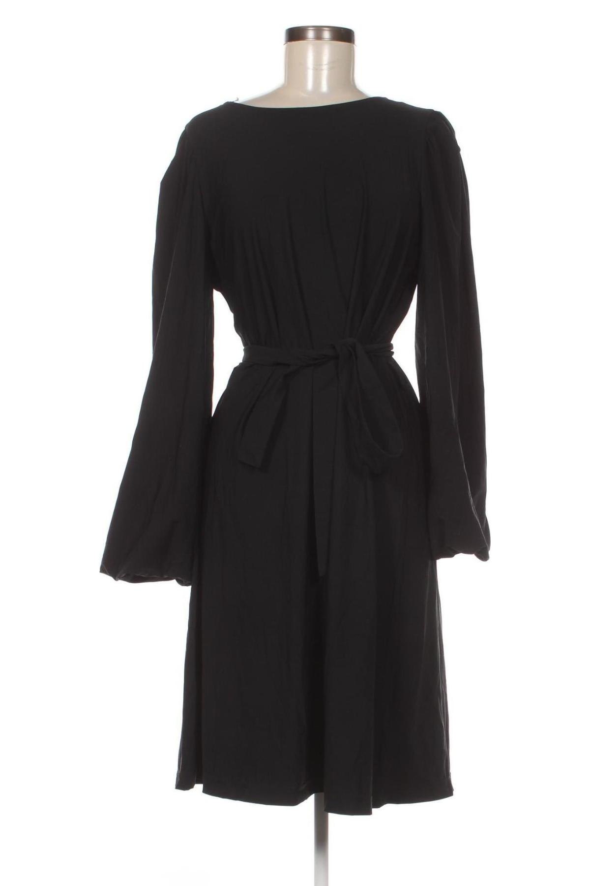 Šaty  Answear, Velikost M, Barva Černá, Cena  1 348,00 Kč