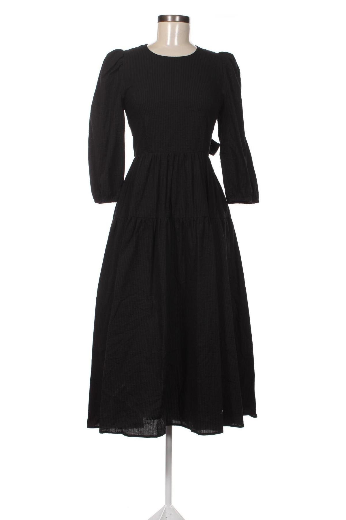 Rochie Beatrice. B, Mărime L, Culoare Negru, Preț 1.154,61 Lei