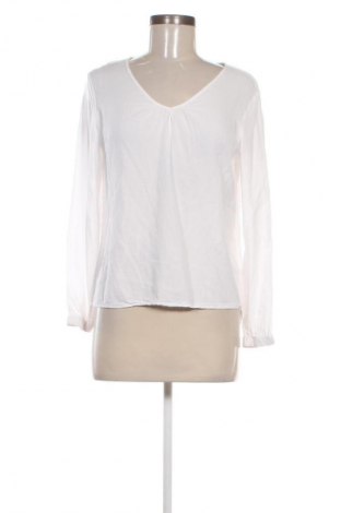 Damen Shirt Beloved, Größe M, Farbe Weiß, Preis € 6,70