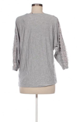 Damen Shirt Laura T., Größe M, Farbe Grau, Preis € 3,99