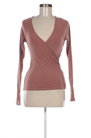 Damen Shirt NA-KD, Größe S, Farbe Aschrosa, Preis 23,99 €