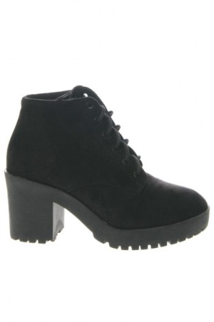 Damen Stiefeletten, Größe 37, Farbe Schwarz, Preis € 22,99