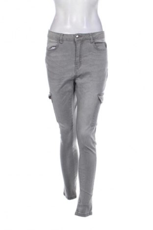 Damen Jeans Beloved, Größe M, Farbe Grau, Preis 7,99 €