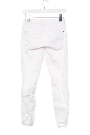 Damen Jeans Zara, Größe S, Farbe Weiß, Preis € 3,99
