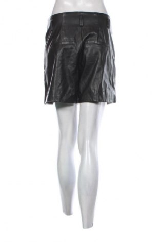Damen Shorts Amisu, Größe M, Farbe Schwarz, Preis 5,99 €