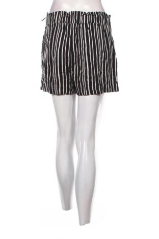 Damen Shorts Tally Weijl, Größe L, Farbe Mehrfarbig, Preis € 11,03