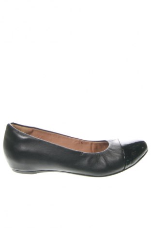 Obuwie damskie Clarks, Rozmiar 38, Kolor Czarny, Cena 325,99 zł