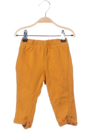 Kinder Sporthose Kiabi, Größe 6-9m/ 68-74 cm, Farbe Orange, Preis € 17,99