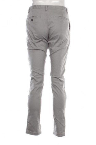 Herrenhose F&F, Größe S, Farbe Grau, Preis 25,47 €