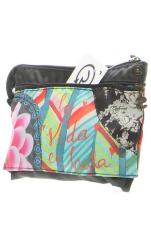 Kosmetyczka Desigual, Kolor Kolorowy, Cena 134,99 zł