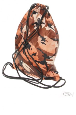 Batoh 
 Adidas, Farba Viacfarebná, Cena  23,95 €