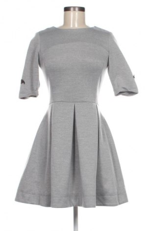 Kleid, Größe M, Farbe Grau, Preis € 9,99