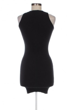 Sukienka Bershka, Rozmiar S, Kolor Czarny, Cena 38,99 zł