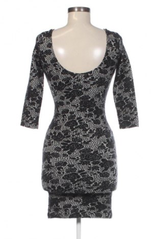 Sukienka Bershka, Rozmiar M, Kolor Czarny, Cena 21,99 zł