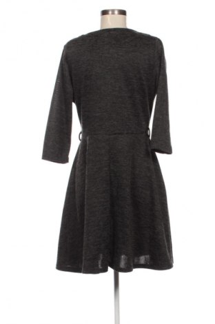 Kleid Colloseum, Größe L, Farbe Grau, Preis € 4,99