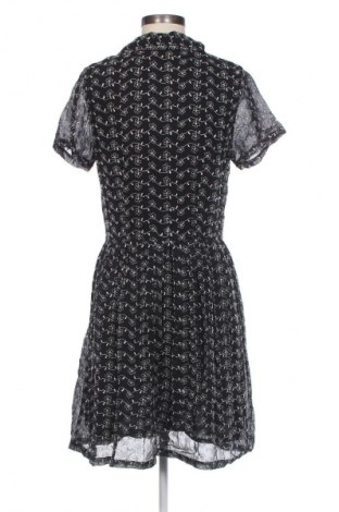 Kleid Essentiel, Größe M, Farbe Mehrfarbig, Preis € 12,99