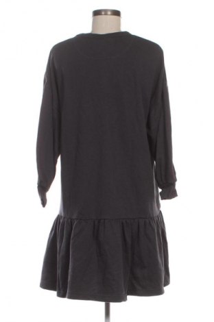 Rochie H&M, Mărime M, Culoare Gri, Preț 28,99 Lei