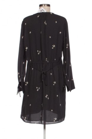 Kleid H&M, Größe M, Farbe Mehrfarbig, Preis € 5,99