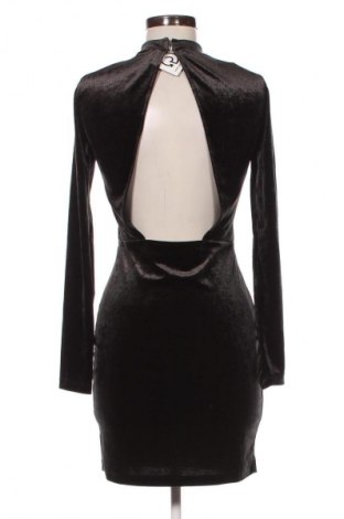 Šaty  H&M Divided, Velikost M, Barva Černá, Cena  129,00 Kč