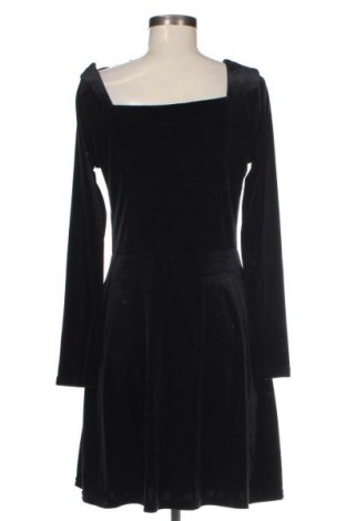 Kleid Pimkie, Größe M, Farbe Schwarz, Preis 7,99 €