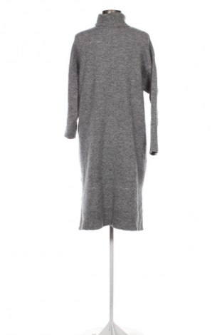 Rochie Primark, Mărime M, Culoare Gri, Preț 28,99 Lei