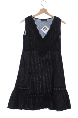 Kleid Sisters Point, Größe M, Farbe Schwarz, Preis 13,99 €