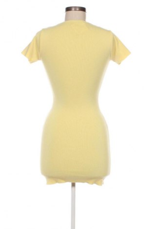 Φόρεμα Zara, Μέγεθος S, Χρώμα Κίτρινο, Τιμή 17,99 €