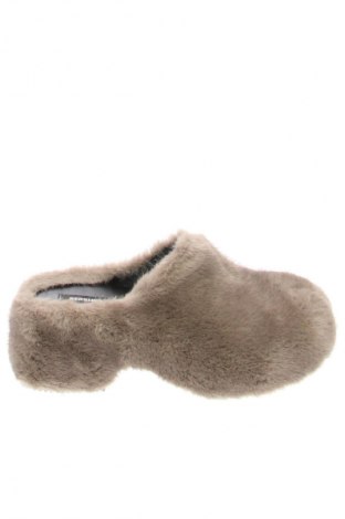 Pantofle Bershka, Velikost 36, Barva Béžová, Cena  540,00 Kč