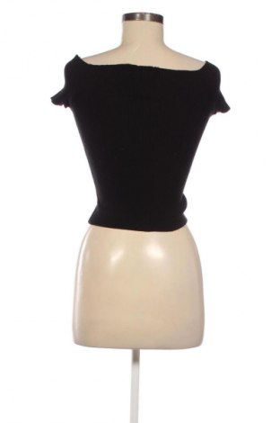 Dámská halenka Bershka, Velikost M, Barva Černá, Cena  275,00 Kč