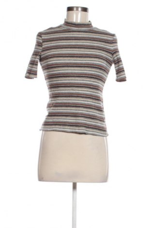 Дамска блуза Bershka, Размер S, Цвят Многоцветен, Цена 4,09 €