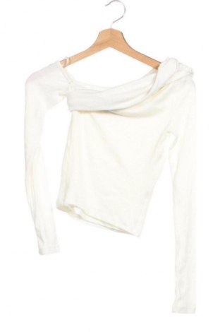 Дамска блуза Bershka, Размер S, Цвят Екрю, Цена 9,20 €