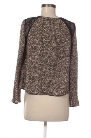 Дамска блуза Bershka, Размер M, Цвят Многоцветен, Цена 4,60 €