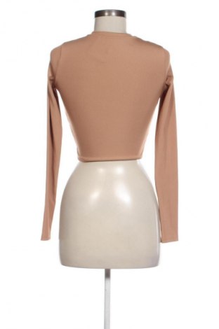 Дамска блуза Bershka, Размер XS, Цвят Кафяв, Цена 10,00 €