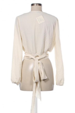 Damen Shirt Fashion nova, Größe M, Farbe Beige, Preis € 10,00