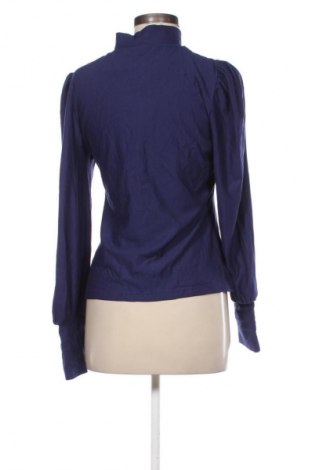 Dámská halenka Gestuz, Velikost M, Barva Fialová, Cena  3 208,00 Kč