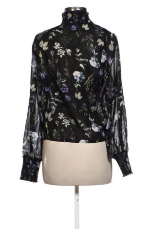 Дамска блуза Gina Tricot, Размер S, Цвят Многоцветен, Цена 10,00 €