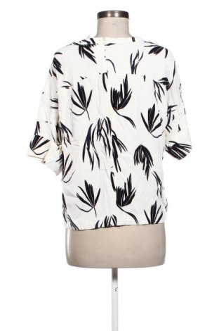 Bluzka damska Just, Rozmiar XS, Kolor Kolorowy, Cena 75,02 zł