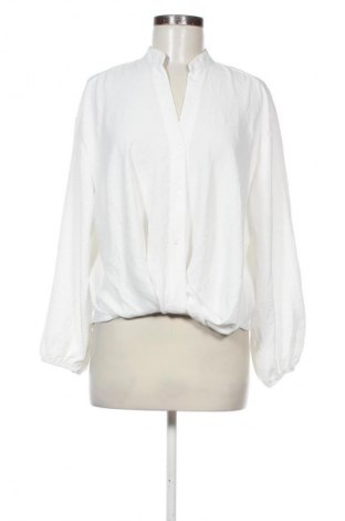 Γυναικεία μπλούζα Lola & Liza, Μέγεθος S, Χρώμα Λευκό, Τιμή 4,99 €