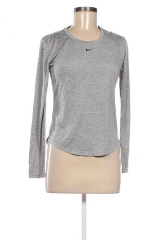 Dámská halenka Nike, Velikost XS, Barva Vícebarevné, Cena  905,00 Kč