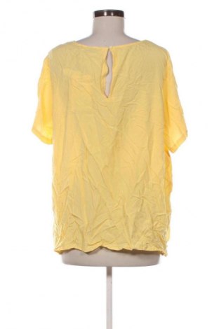 Дамска блуза ONLY Carmakoma, Размер XL, Цвят Жълт, Цена 11,75 €