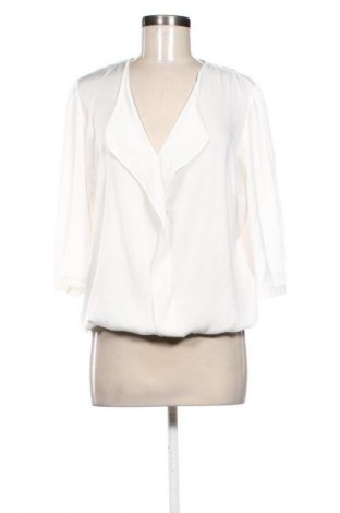 Dámská halenka Orsay, Velikost M, Barva Bílá, Cena  275,00 Kč