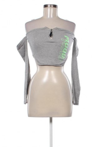Damen Shirt Pretty Little Thing, Größe S, Farbe Grau, Preis € 10,00