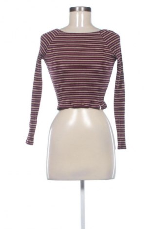 Дамска блуза Pull&Bear, Размер M, Цвят Многоцветен, Цена 10,00 €