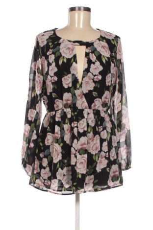 Γυναικεία μπλούζα Reverse, Μέγεθος M, Χρώμα Πολύχρωμο, Τιμή 3,99 €