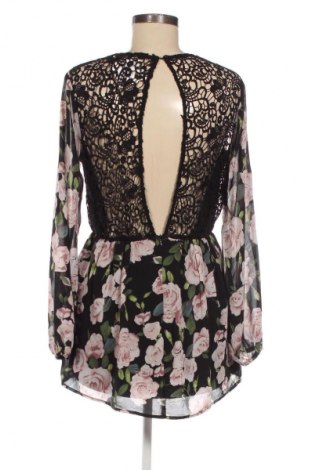 Γυναικεία μπλούζα Reverse, Μέγεθος M, Χρώμα Πολύχρωμο, Τιμή 3,99 €