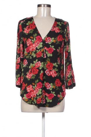 Dámská halenka Stradivarius, Velikost M, Barva Vícebarevné, Cena  275,00 Kč