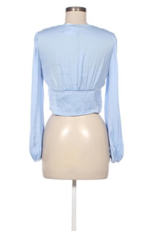 Damen Shirt Stradivarius, Größe M, Farbe Blau, Preis 5,99 €