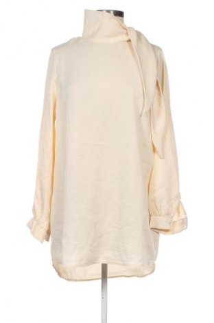 Дамска блуза Trendyol, Размер L, Цвят Екрю, Цена 5,62 €